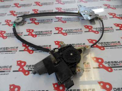 ELEVALUNAS TRASERO IZQUIERDO MITSUBISHI CARISMA BERINA 5 1998 1.9 TURBODIESEL (90 CV)