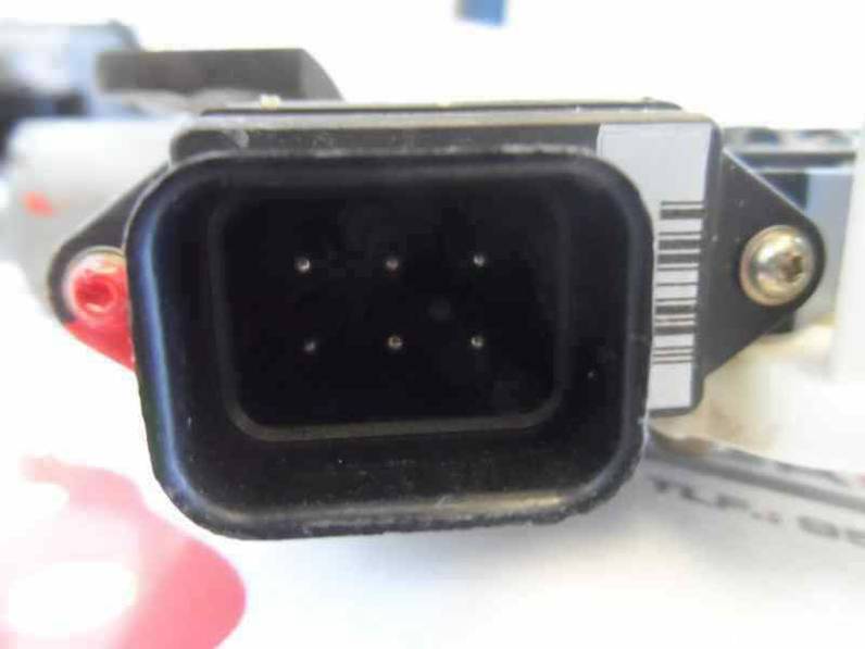 ELEVALUNAS TRASERO IZQUIERDO MITSUBISHI CARISMA BERINA 5 1998 1.9 TURBODIESEL (90 CV)