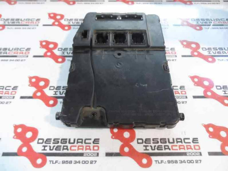 CAJA RELES FUSIBLES RENAULT MEGANE II BERLINA 5P 2003 1.9 DCI D (120 CV)