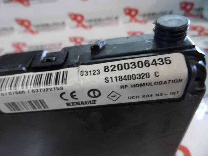 CAJA RELES FUSIBLES RENAULT MEGANE II BERLINA 5P 2003 1.9 DCI D (120 CV)