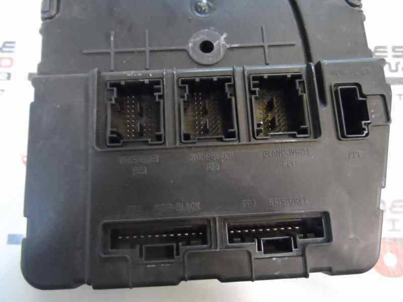 CAJA RELES FUSIBLES RENAULT SCENIC II 2007 1.9 DCI D FAP (131 CV)