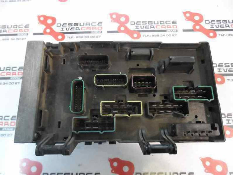 CAJA RELES FUSIBLES CHRYSLER VOYAGER 2004 2.5 CRD (143 CV)