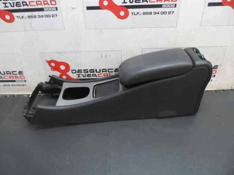 GUANTERA MERCEDES CLASE C SPORTCOUPE 2002 2.2 CDI (143 CV)