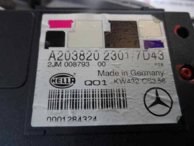 LUZ INTERIOR MERCEDES CLASE C SPORTCOUPE 2002 2.2 CDI (143 CV)