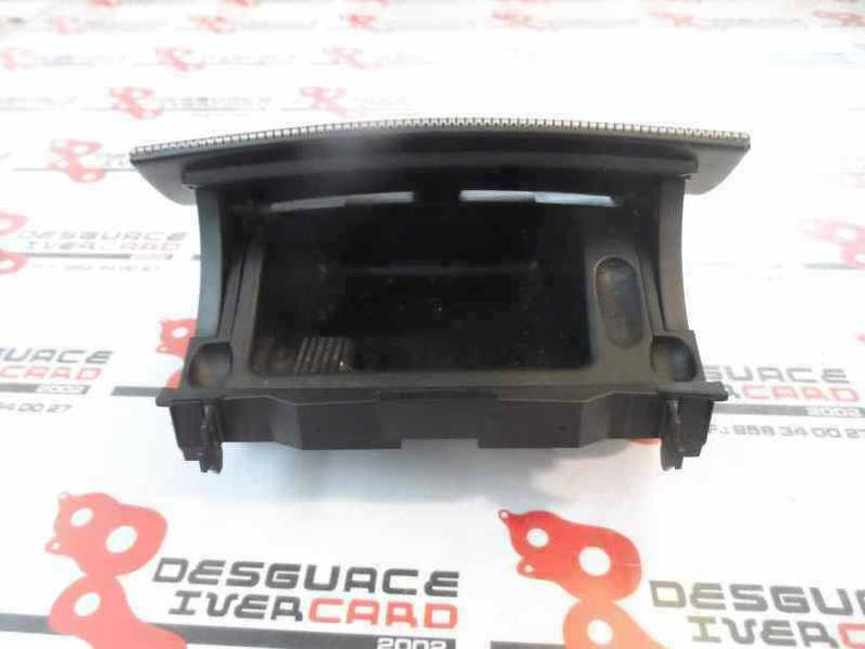 CENICERO MERCEDES CLASE C SPORTCOUPE 2002 2.2 CDI (143 CV)