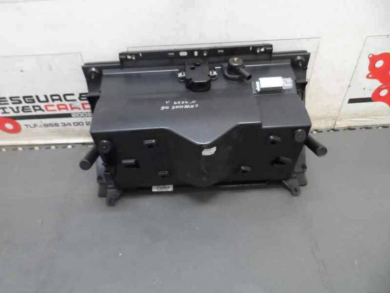 GUANTERA PORSCHE CAYENNE 2006 4.5 V8 TURBO (450 CV)