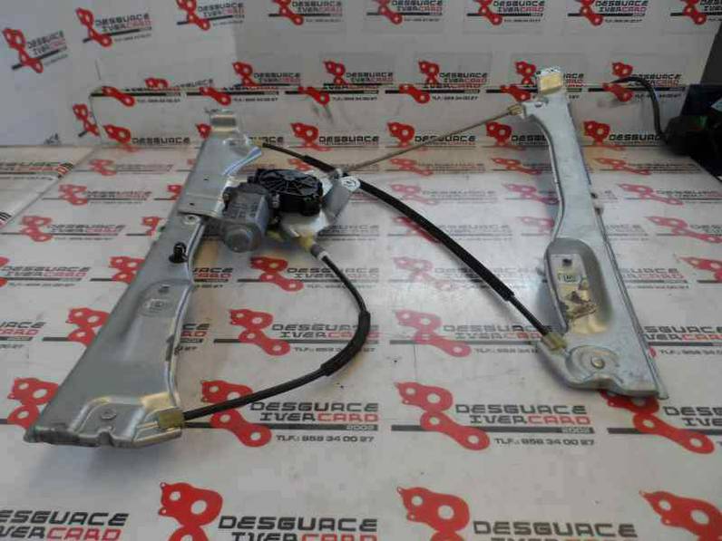 ELEVALUNAS DELANTERO DERECHO RENAULT CLIO III 2007 1.2 16V (75 CV)