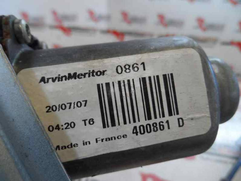 ELEVALUNAS DELANTERO DERECHO RENAULT CLIO III 2007 1.2 16V (75 CV)