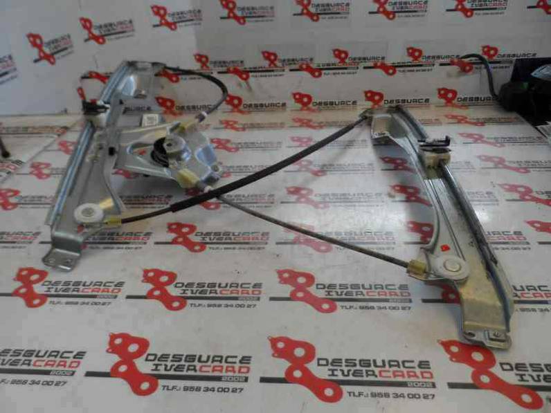 ELEVALUNAS DELANTERO DERECHO RENAULT CLIO III 2007 1.2 16V (75 CV)