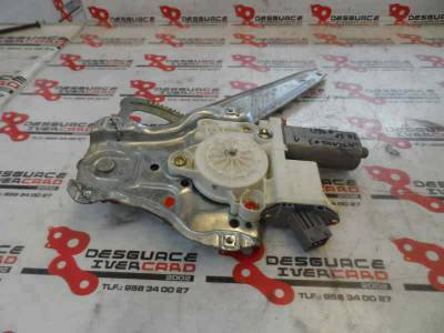 ELEVALUNAS TRASERO DERECHO TOYOTA AVENSIS BERLINA 2003 2.0 TURBODIESEL (116 CV)