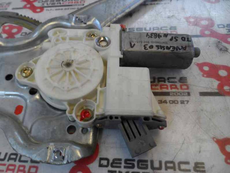 ELEVALUNAS TRASERO DERECHO TOYOTA AVENSIS BERLINA 2003 2.0 TURBODIESEL (116 CV)