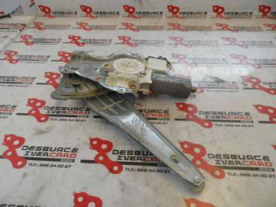 ELEVALUNAS TRASERO IZQUIERDO TOYOTA AVENSIS BERLINA 2003 2.0 TURBODIESEL (116 CV)