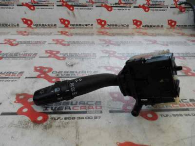 MANDO LUCES TOYOTA AVENSIS BERLINA 2003 2.0 TURBODIESEL (116 CV)