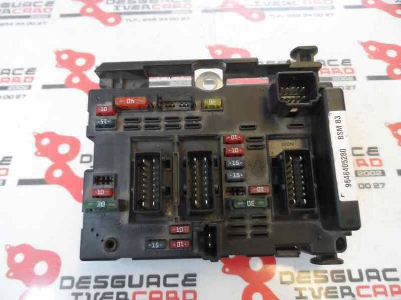 CAJA RELES FUSIBLES CITROEN XSARA BERLINA 2002 1.9 D (69 CV)