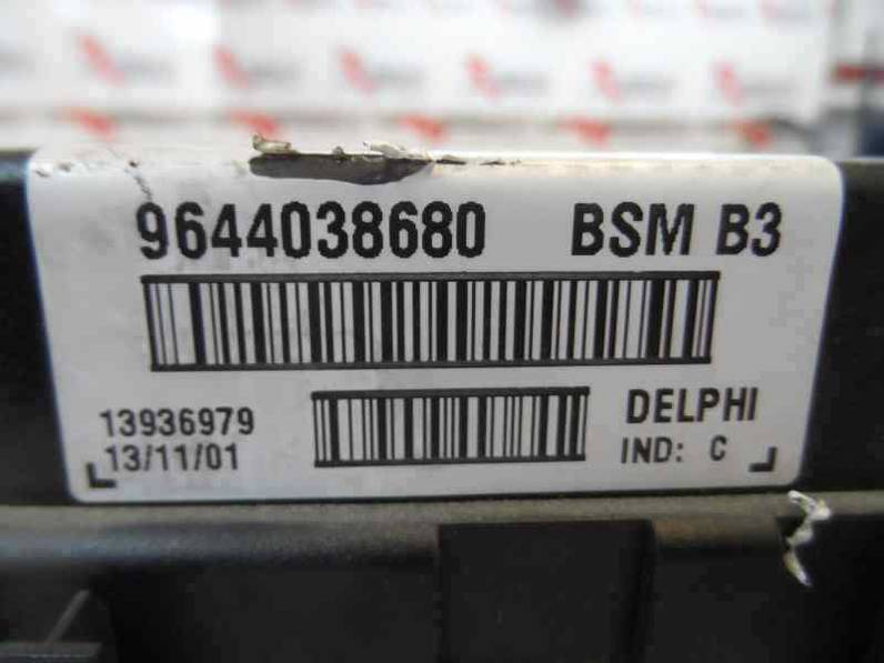 CAJA RELES FUSIBLES CITROEN XSARA BERLINA 2002 1.6 16V (109 CV)