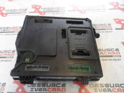 CAJA RELES FUSIBLES RENAULT MEGANE III BERLINA 5 P 2008 1.5 DCI D (86 CV)