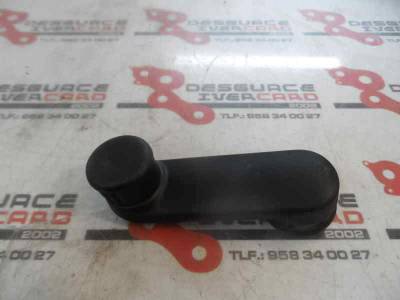 MANETA ELEVALUNAS DELANTERA DERECHA DACIA SANDERO 2010 1.2 16V (75 CV)