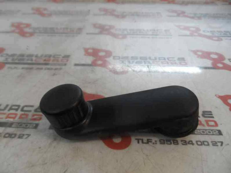 MANETA ELEVALUNAS DELANTERA IZQUIERDA DACIA SANDERO 2010 1.2 16V (75 CV)