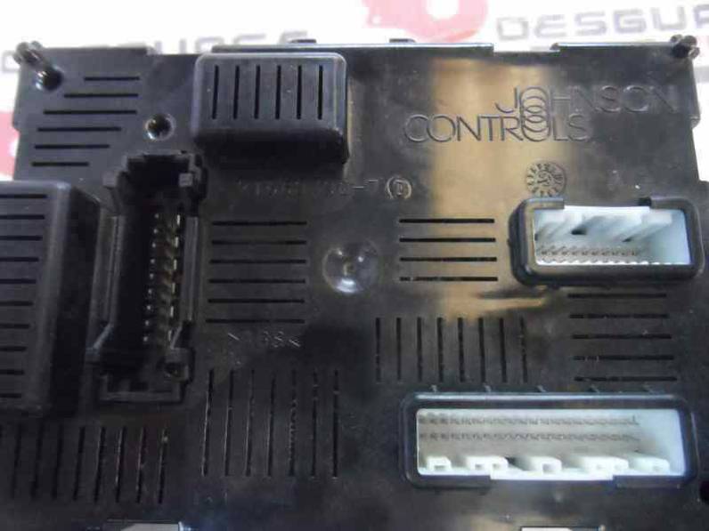 CAJA RELES FUSIBLES RENAULT CLIO III 2008 1.5 DCI D (68 CV)