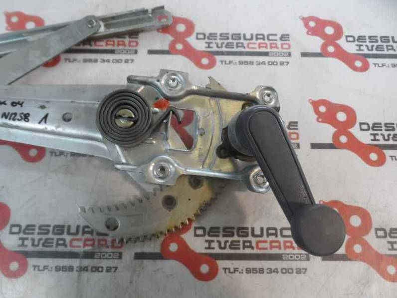 ELEVALUNAS DELANTERO DERECHO TOYOTA HILUX 2004 2.5 D-4D