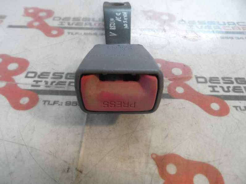 CINTURON SEGURIDAD DELANTERO DERECHO TOYOTA HILUX 2004 2.5 D-4D