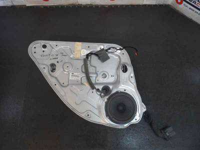 ELEVALUNAS TRASERO IZQUIERDO FORD FOCUS LIM 2010 1.8 TDCI TURBODIESEL (116 CV)