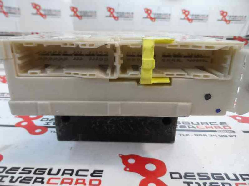 CAJA RELES FUSIBLES TOYOTA LEXUS IS 200 2009