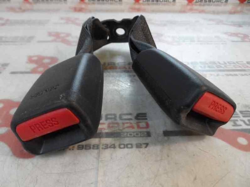 CINTURON SEGURIDAD TRASERO CENTRAL TOYOTA LEXUS IS 200 2009