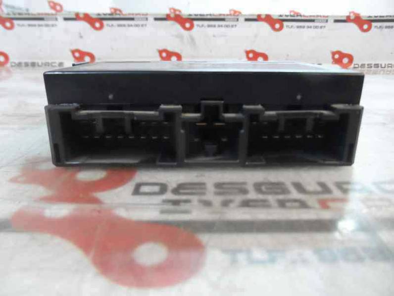 CAJA RELES FUSIBLES TOYOTA LEXUS IS 200 2009