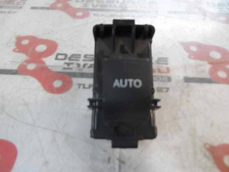 MANDO ELEVALUNAS DELANTERO DERECHO TOYOTA LEXUS IS 200 2009