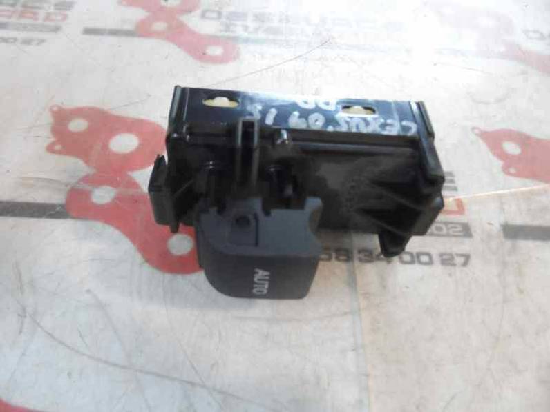 MANDO ELEVALUNAS DELANTERO DERECHO TOYOTA LEXUS IS 200 2009