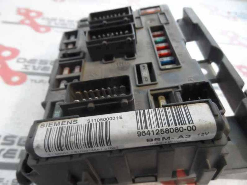 CAJA RELES FUSIBLES RENAULT CLIO II FASE I 1999 1.4 (75 CV)