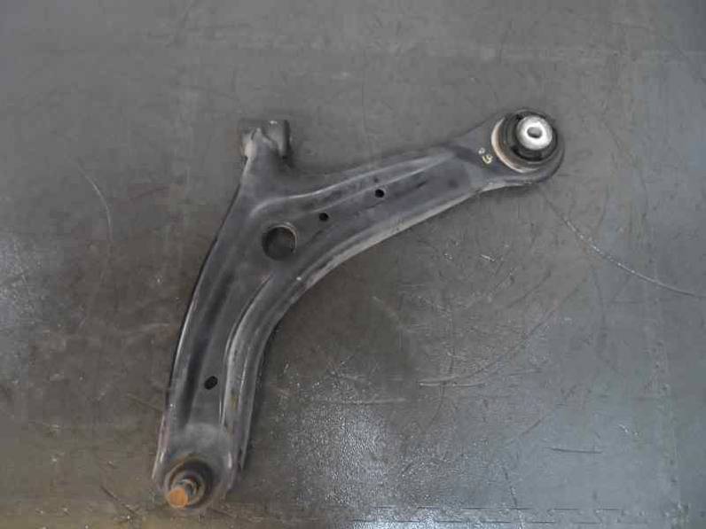 BRAZO SUSPENSION INFERIOR DELANTERO IZQUIERDO FORD FIESTA 2010 1.4 TDCI (69 CV)