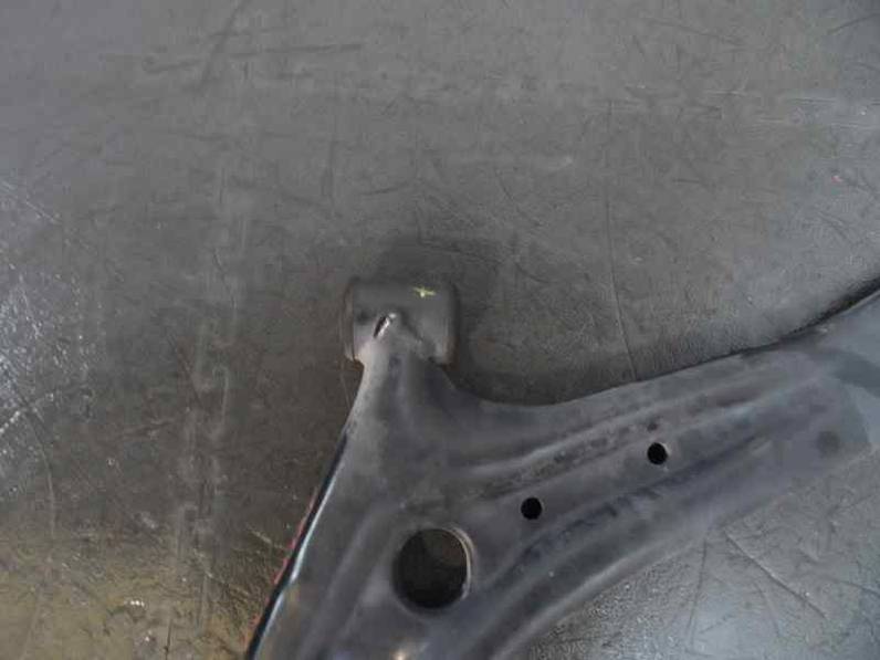 BRAZO SUSPENSION INFERIOR DELANTERO IZQUIERDO FORD FIESTA 2010 1.4 TDCI (69 CV)