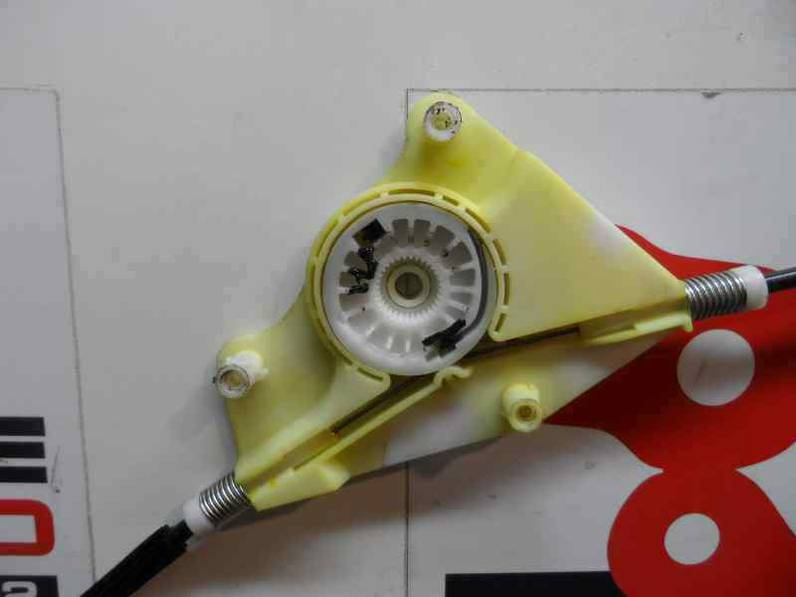 ELEVALUNAS DELANTERO IZQUIERDO CITROEN C5 BERLINA 2005 1.6 16V HDI FAP (109 CV)