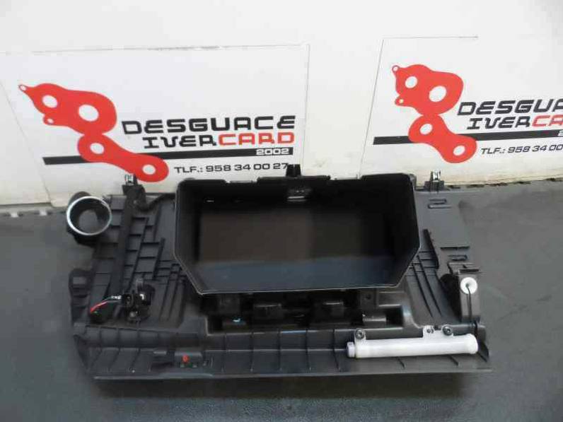 GUANTERA VOLVO C30 2009 2.0 D (136 CV)