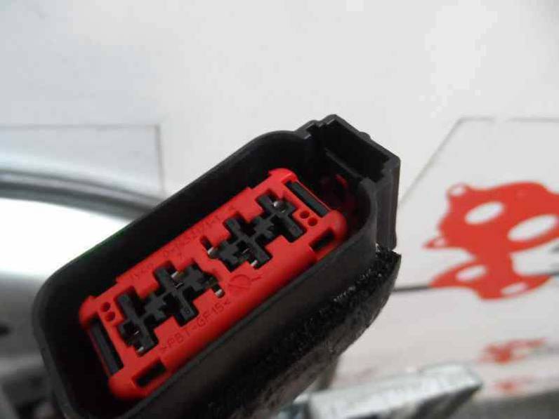 ELEVALUNAS DELANTERO IZQUIERDO VOLVO C30 2009 2.0 D (136 CV)