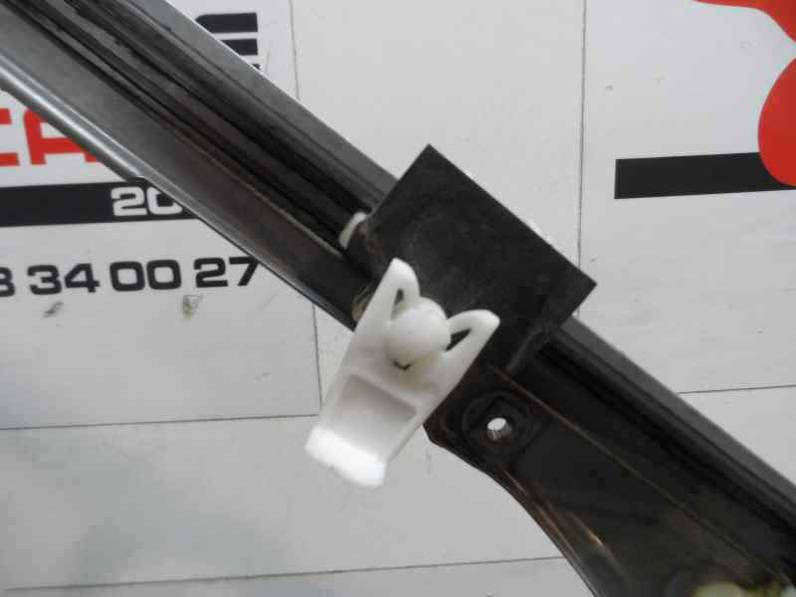 ELEVALUNAS DELANTERO IZQUIERDO RENAULT CLIO II FASE II 2005 1.5 DCI D (65 CV)