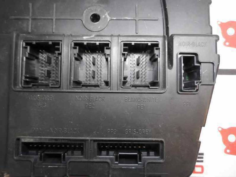 CAJA RELES FUSIBLES RENAULT SCENIC II 2005 1.5 DCI D (101 CV)