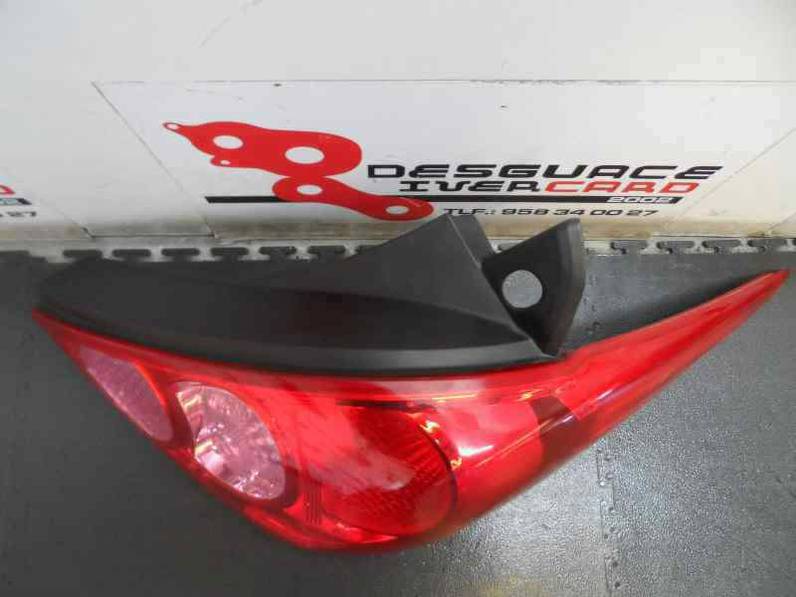 PILOTO TRASERO DERECHO NISSAN TIIDA 2007 1.5 DCI TURBODIESEL (106 CV)