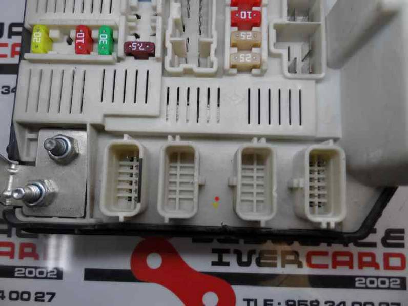 CAJA RELES FUSIBLES RENAULT SCENIC II 2007 1.9 DCI D (131 CV)