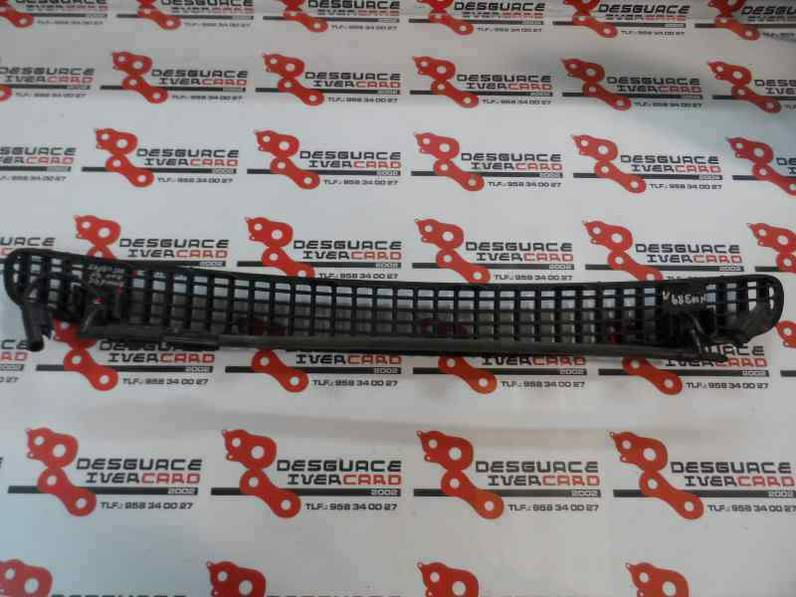 REJILLA DELANTERA BMW SERIE 3 BERLINA 1999 2.0 16V D (136 CV)