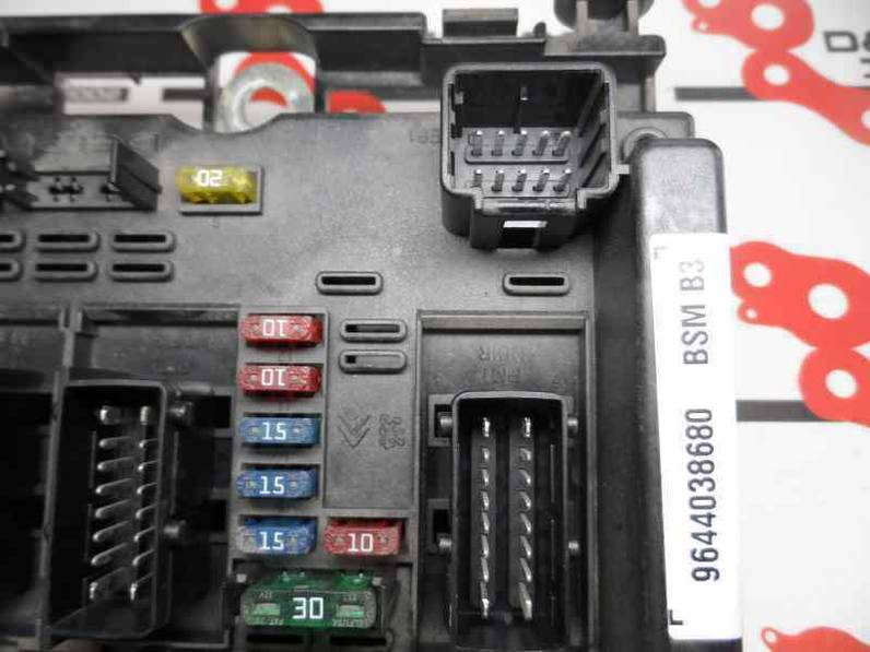 CAJA RELES FUSIBLES PEUGEOT 307 2001 2.0 HDI (90 CV)