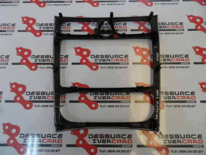 REJILLA AIREADORA MERCEDES CLASE C SPORTCOUPE 2003 2.2 CDI (143 CV)