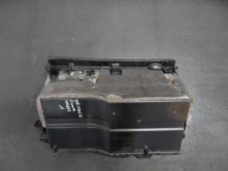 GUANTERA MERCEDES CLASE C SPORTCOUPE 2003 2.2 CDI (143 CV)