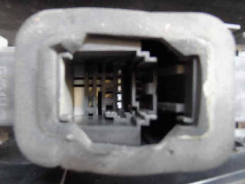 PILOTO TRASERO IZQUIERDO RENAULT ESPACE IV 2003 2.2 DCI TURBODIESEL (150 CV)