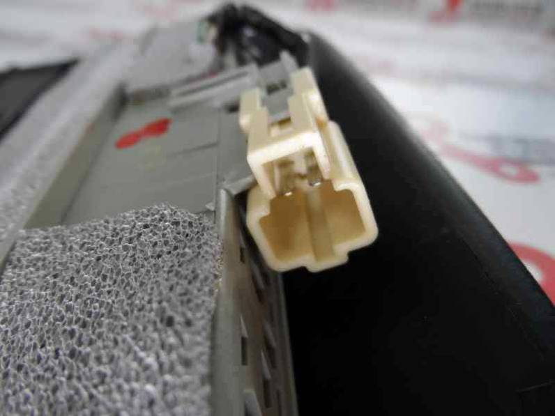 LUZ CENTRAL DE FRENO LEXUS IS200 2006 2.2 D-CAT (177 CV)