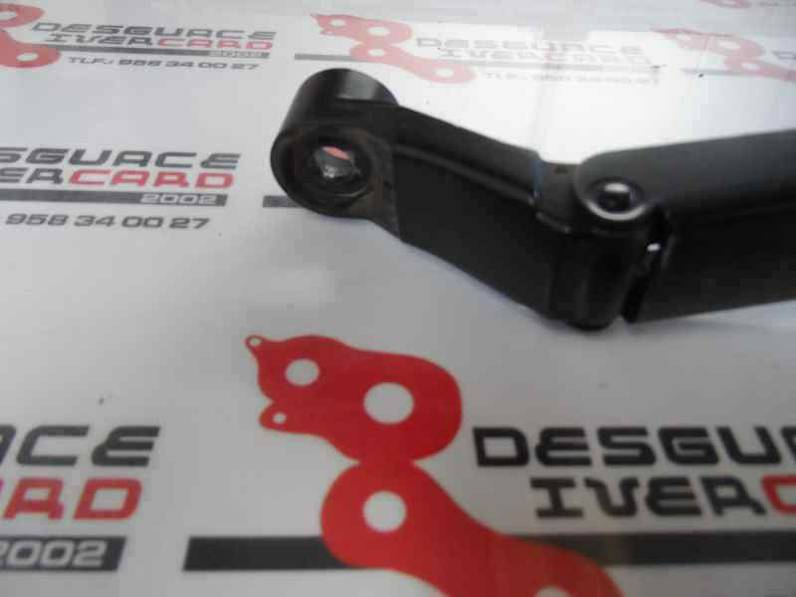 BRAZO LIMPIA DELANTERO DERECHO LEXUS IS200 2006 2.2 D-CAT (177 CV)