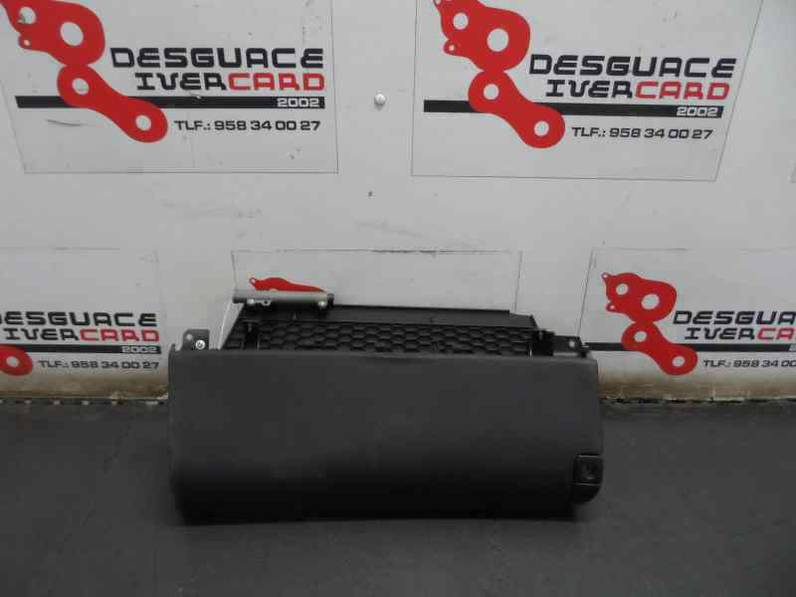 GUANTERA LEXUS IS200 2006 2.2 D-CAT (177 CV)