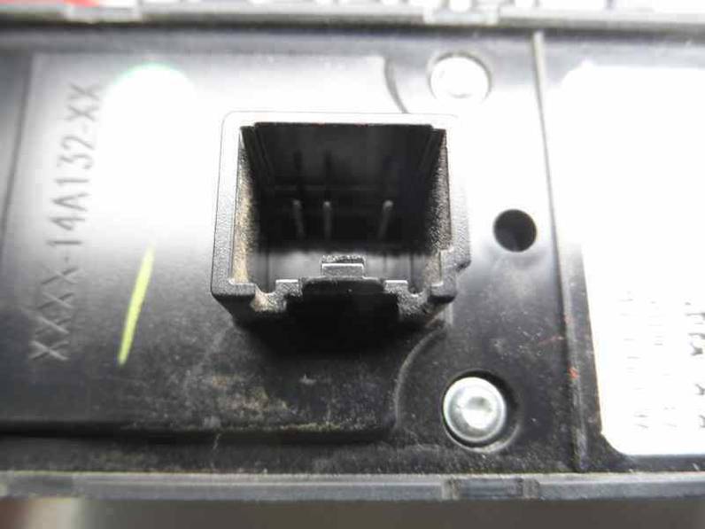 MANDO ELEVALUNAS DELANTERO IZQUIERDO FORD FOCUS LIM 2015 1.6 TDCI (116 CV)